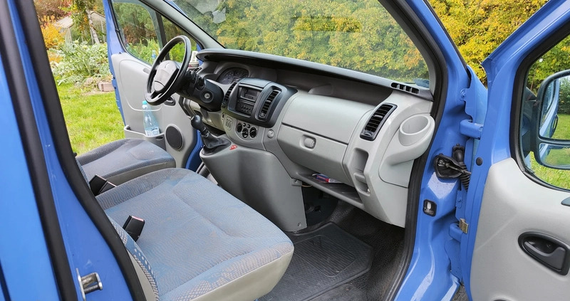 Renault Trafic cena 27777 przebieg: 283800, rok produkcji 2004 z Ropczyce małe 352